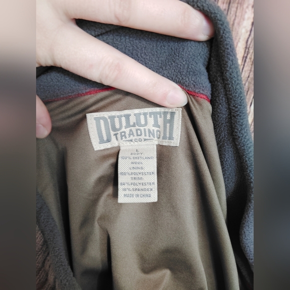 Men's Duluth trading Gray and Brown Sweater - Picture 5 of 5